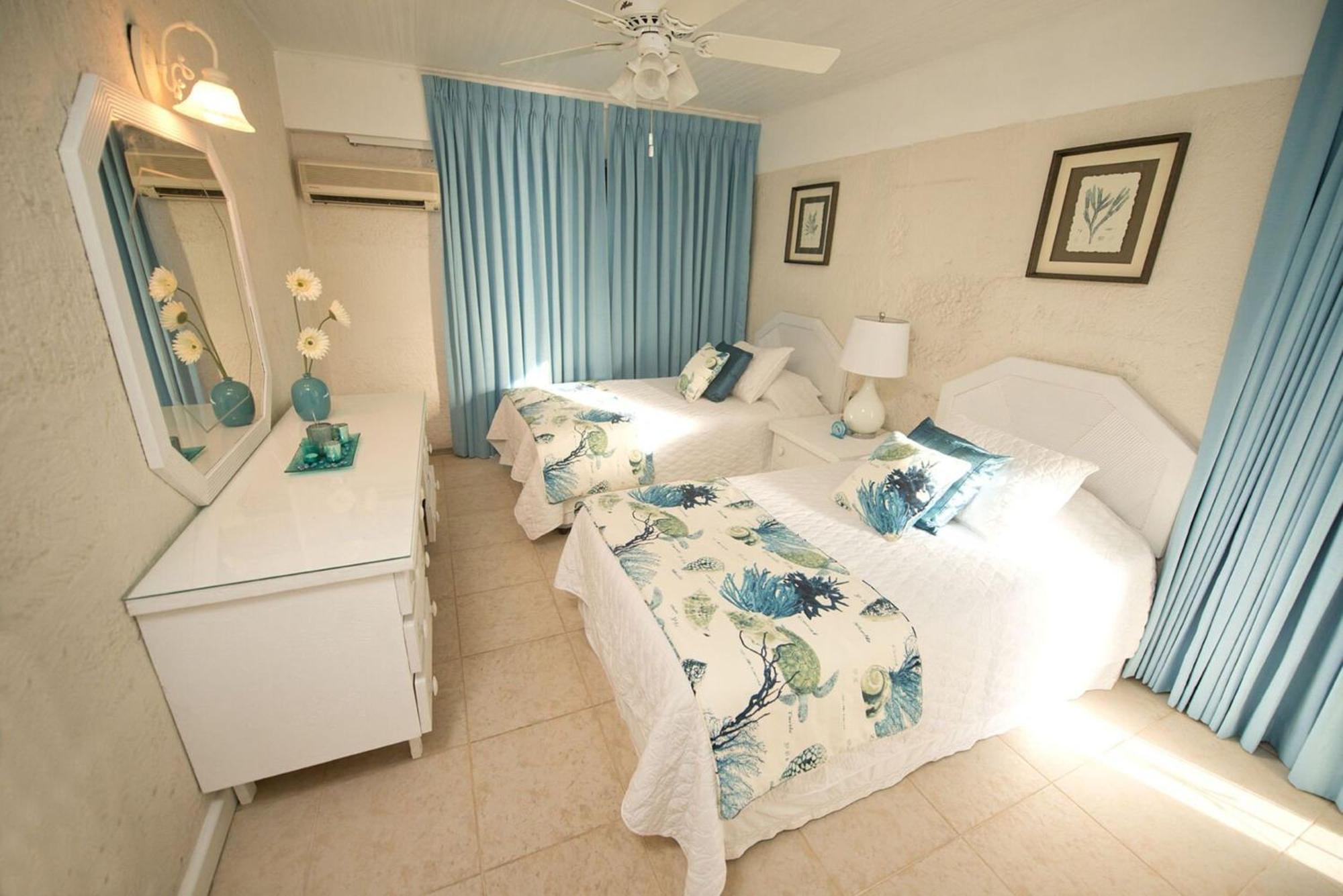 Bora Bora By Blue Sky Luxury Leilighet Paynes Bay Rom bilde